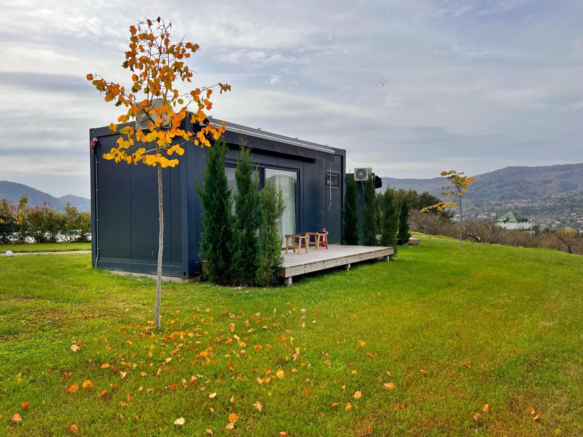 Flandra Glamping Hotell Corbeni Exteriör bild