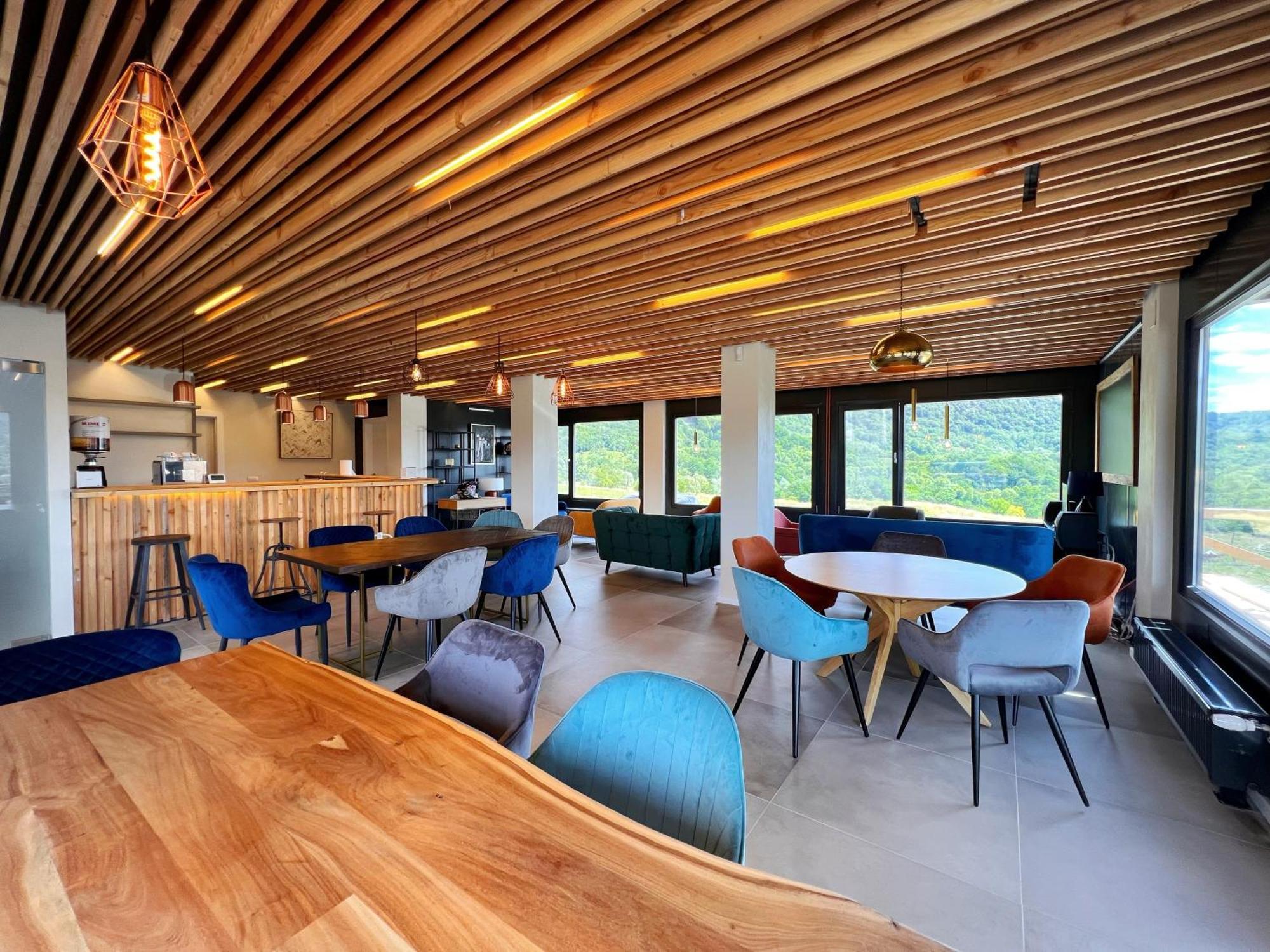 Flandra Glamping Hotell Corbeni Exteriör bild