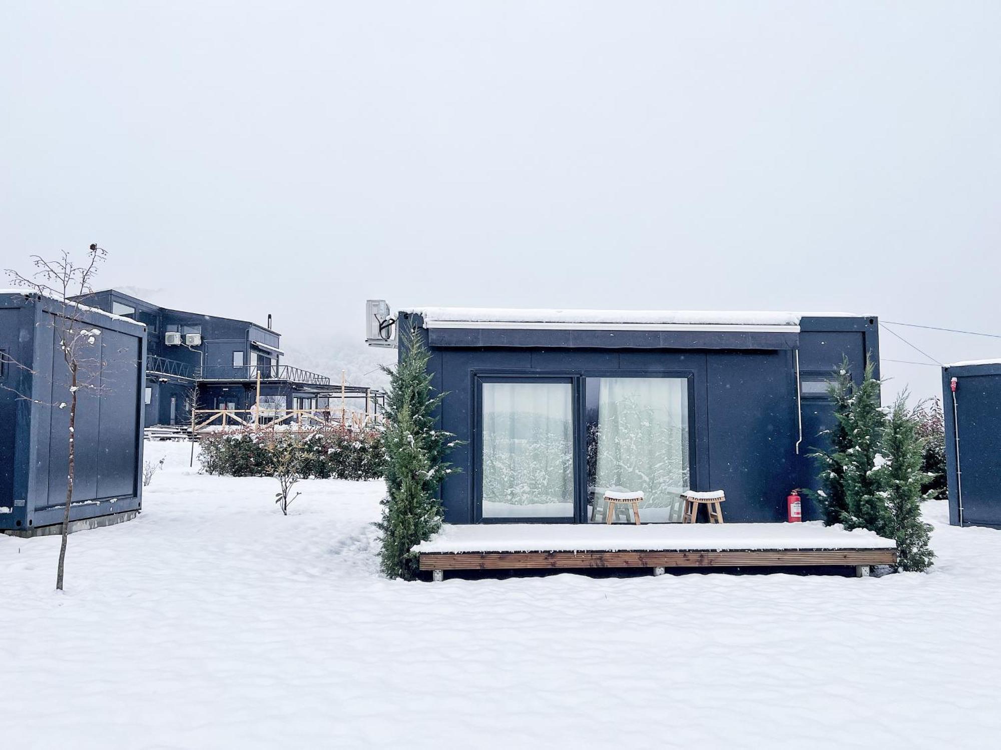 Flandra Glamping Hotell Corbeni Exteriör bild